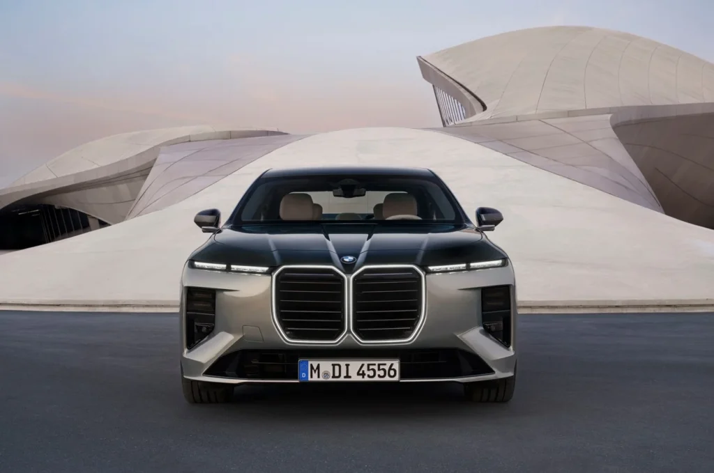 The new BMW 7 Series arrives with the BMW i7, offering improved electric range through Gen6 battery tech and a bold Neue Klasse design language