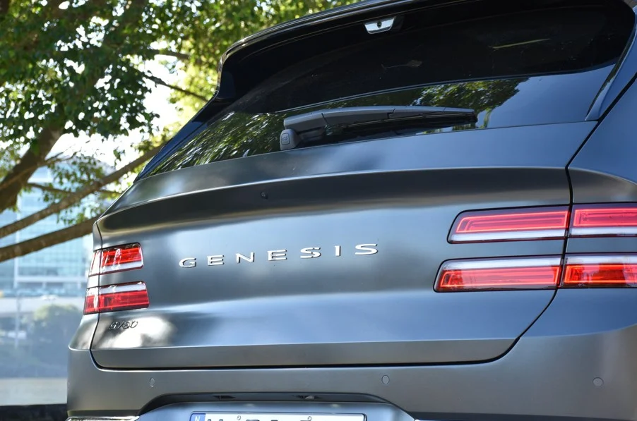 Our review of the Genesis GV80 explores how its 3.5-litre twin-turbo V6 petrol engine and AWD performance challenge BMW and Mercedes in the luxury SUV market
