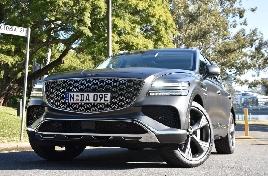 Our review of the Genesis GV80 explores how its 3.5-litre twin-turbo V6 petrol engine and AWD performance challenge BMW and Mercedes in the luxury SUV market