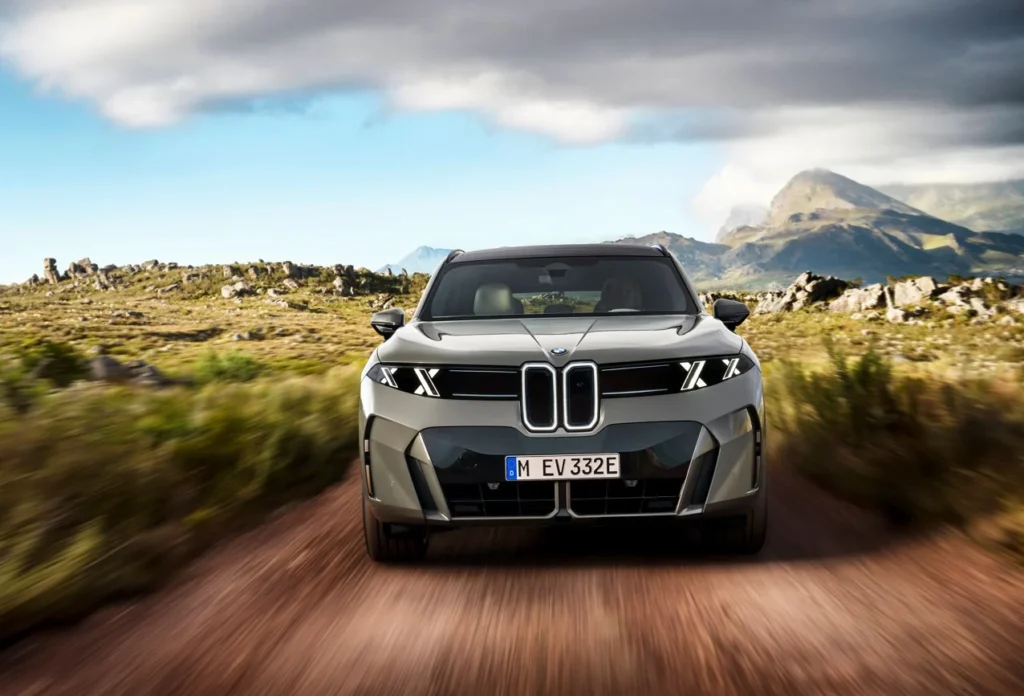 BMW X5 returns as a luxury SUV with electric SUV and hybrid SUV options, five powertrains, 845km range and charging at up to 460kW
