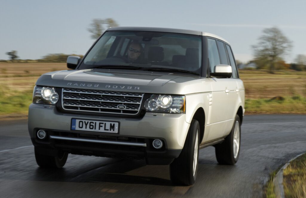 L322 Range Rover advice covering used Range Rover checks, air suspension faults and Range Rover diesel buying risks.