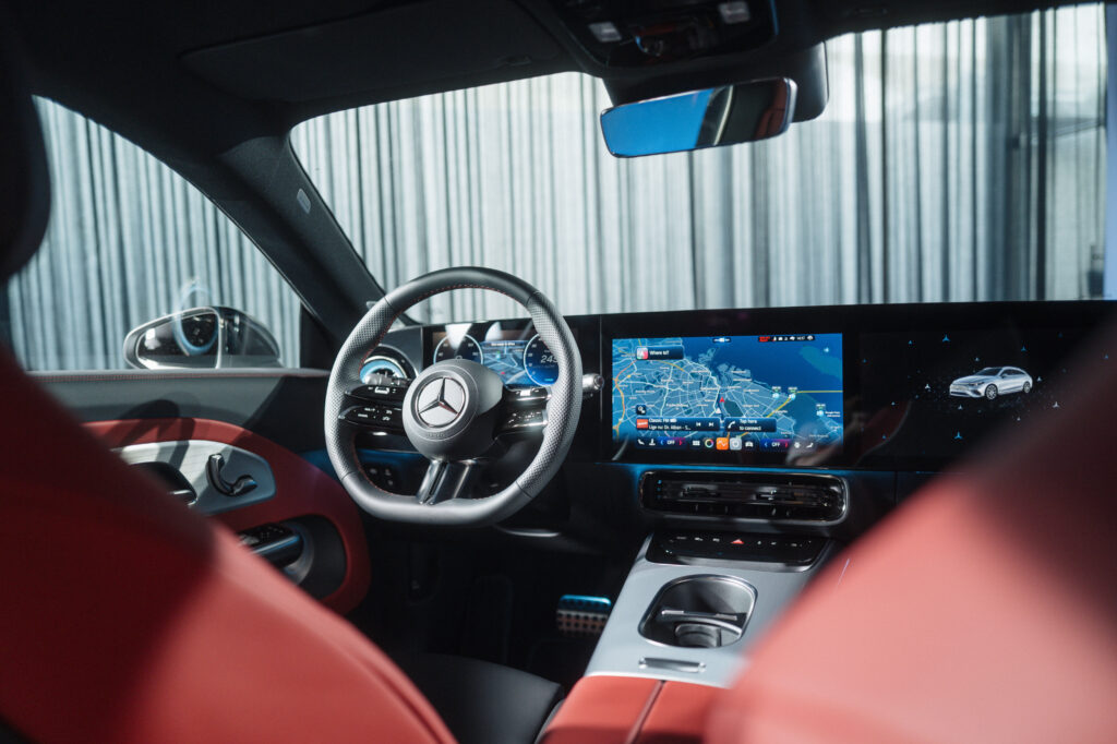 Range anxiety persists despite electric car range gains: fast chargers and a reliable charging network shape every long journey.